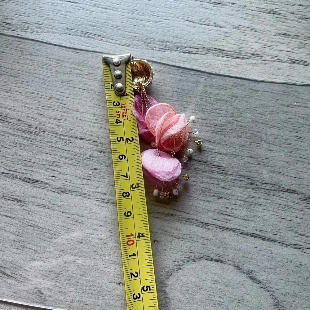 New! Pink and White Pearls Princess Flower Power Earring